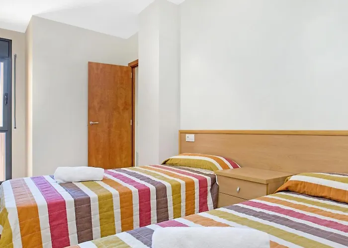 0330 In * Λορέτ Ντε Μαρ