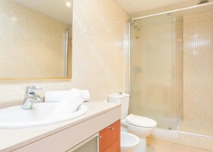 0330 In Apartamento *